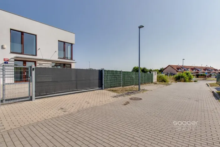 Pronájem rodinného domu, Praha - Horní Počernice, U Zimoviště, 137 m2