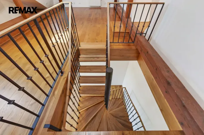 Pronájem bytu 2+kk, Praha - Nové Město, Masarykovo nábřeží, 100 m2