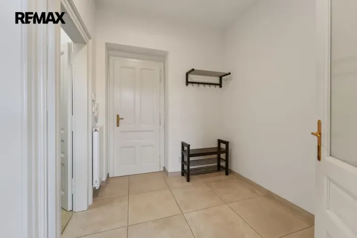 Pronájem bytu 2+kk, Praha - Nové Město, Masarykovo nábřeží, 100 m2