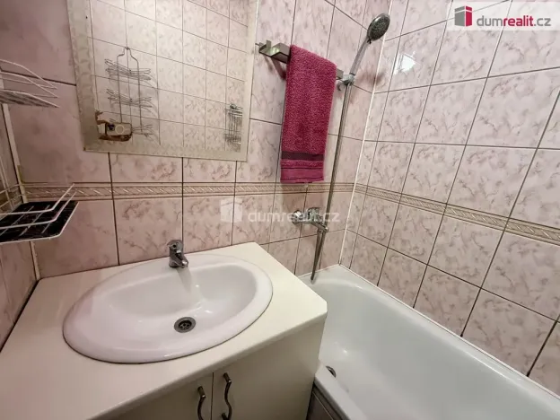 Prodej bytu 3+1, Karviná - Ráj, U Lesa, 64 m2