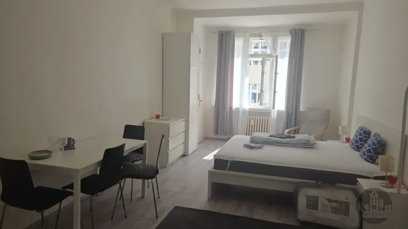 Pronájem bytu 1+kk, Praha - Karlín, Křižíkova, 30 m2