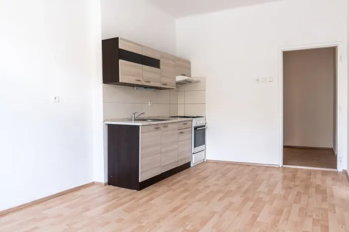 Pronájem bytu 2+kk, Praha - Vinohrady, Hollarovo náměstí, 44 m2