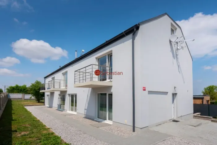 Pronájem bytu 1+kk, Horoměřice, 25 m2