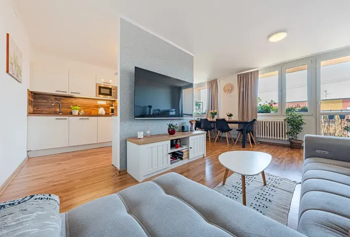 Prodej bytu 3+1, Nové Strašecí, Žižkovo náměstí, 70 m2