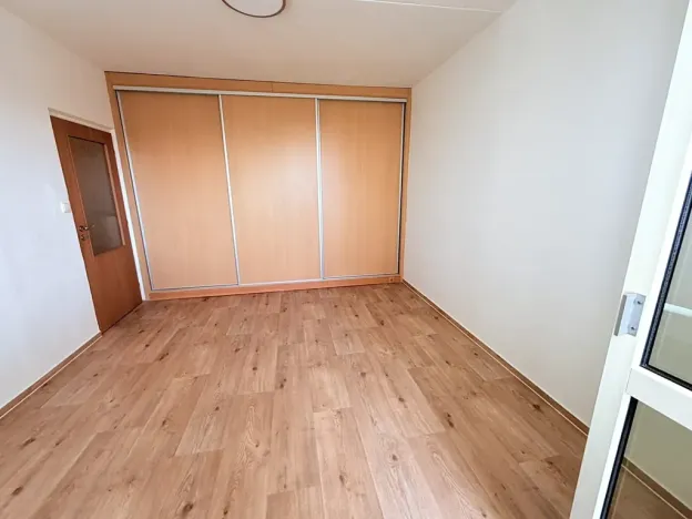 Pronájem bytu 1+1, Židlochovice, sídl. Družba, 34 m2
