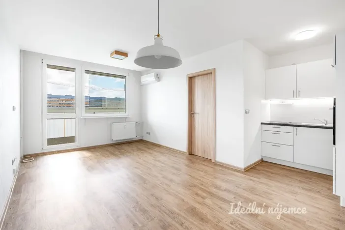 Pronájem bytu 2+kk, Praha - Střížkov, Jablonecká, 47 m2