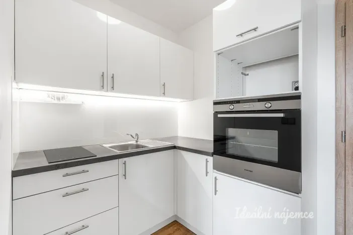 Pronájem bytu 2+kk, Praha - Střížkov, Jablonecká, 47 m2