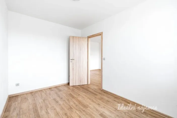 Pronájem bytu 2+kk, Praha - Střížkov, Jablonecká, 47 m2
