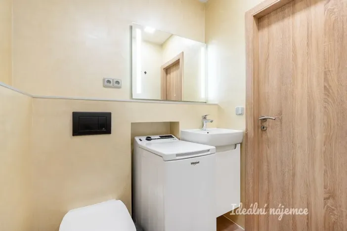 Pronájem bytu 2+kk, Praha - Střížkov, Jablonecká, 47 m2