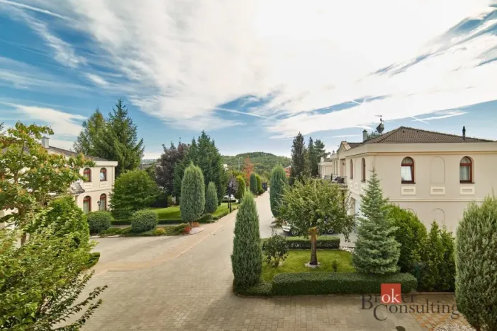 Pronájem vily, Praha - Nebušice, Nebušická, 243 m2