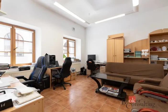 Pronájem kanceláře, Bruntál, Partyzánská, 225 m2