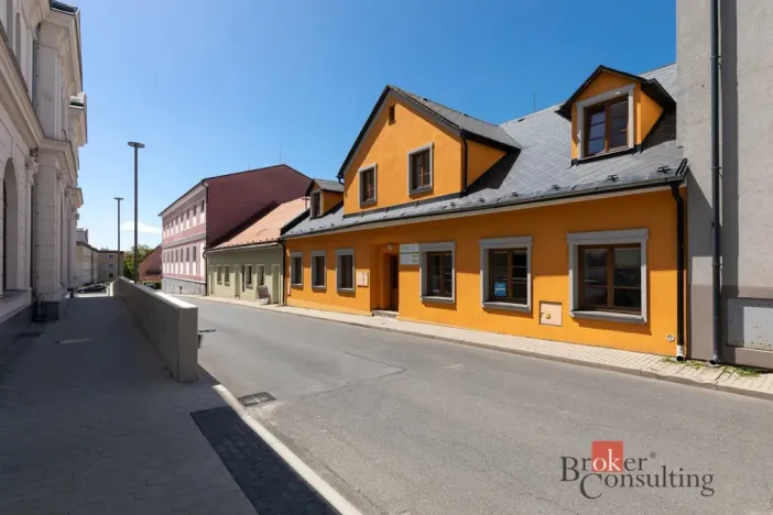 Pronájem kanceláře, Bruntál, Partyzánská, 225 m2