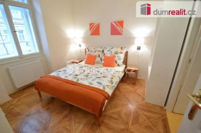 Pronájem bytu 2+kk, Praha - Smíchov, Svornosti, 42 m2