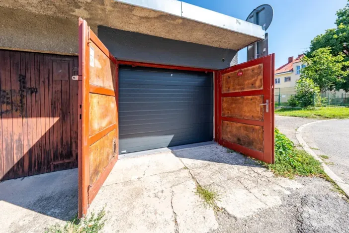 Pronájem garáže, Ostrava - Zábřeh, U Zámku, 24 m2