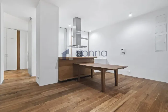 Pronájem bytu 3+kk, Praha, Laubova, 109 m2