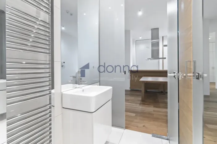 Pronájem bytu 3+kk, Praha, Laubova, 109 m2