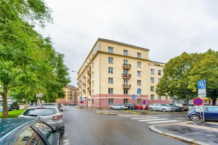 Pronájem bytu 2+1, Praha - Nusle, Lounských, 66 m2