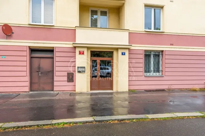 Pronájem bytu 2+1, Praha - Nusle, Lounských, 66 m2