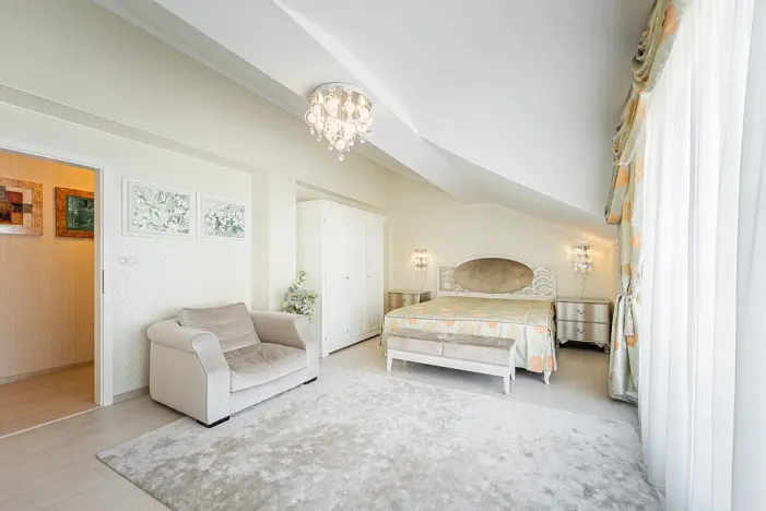 Prodej bytu 3+kk, Karlovy Vary, Zámecký vrch, 108 m2