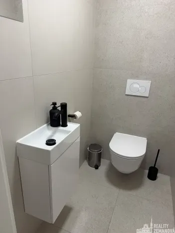 Pronájem bytu 2+kk, Praha - Vinohrady, Korunní, 56 m2