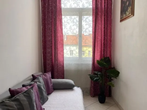 Pronájem bytu 2+kk, Praha - Nové Město, Tyršova, 45 m2