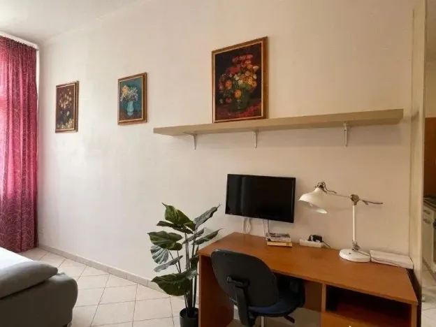 Pronájem bytu 2+kk, Praha - Nové Město, Tyršova, 45 m2
