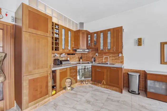 Prodej bytu 2+kk, Praha - Újezd nad Lesy, Račiněveská, 95 m2