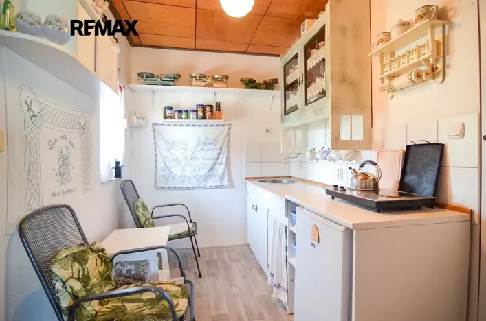 Prodej zahrady, Tvrdonice, 1072 m2