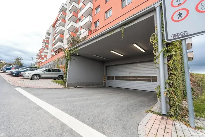 Pronájem bytu 2+kk, Praha - Hlubočepy, Miloše Havla, 48 m2