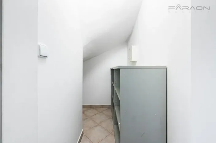 Pronájem rodinného domu, Praha - Březiněves, V pěšinkách, 195 m2