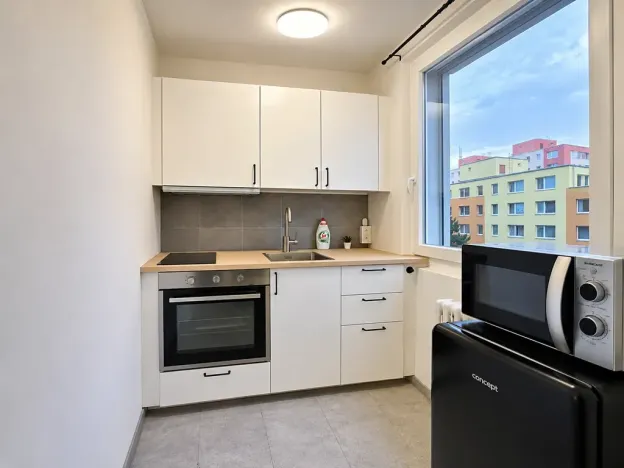 Pronájem bytu 1+kk, Praha - Hostivař, Vajdova, 29 m2