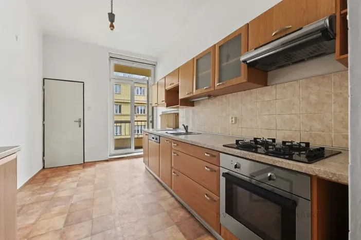 Prodej bytu 3+1, Praha - Žižkov, Biskupcova, 87 m2