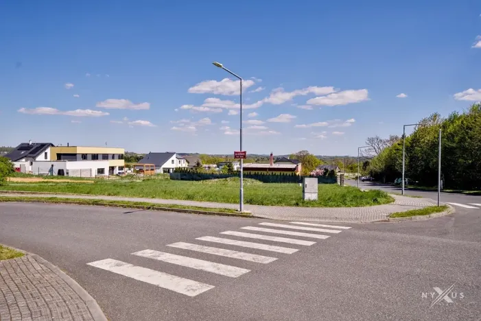 Prodej pozemku pro bydlení, Sulice, Kaštanová, 1329 m2