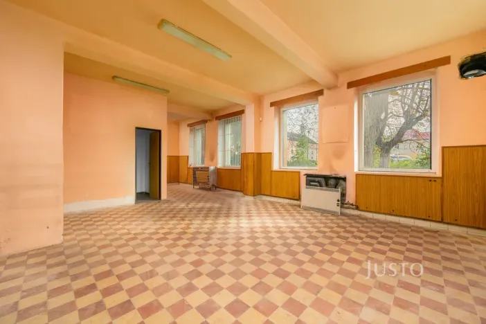 Prodej obchodního prostoru, Liberec - Liberec III-Jeřáb, Americká, 142 m2