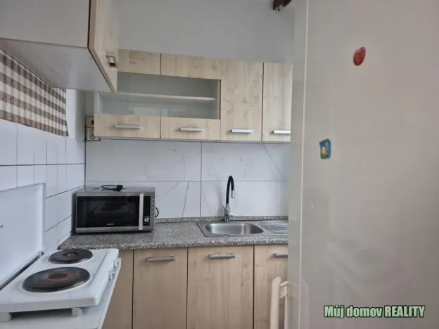 Pronájem bytu 1+1, Praha - Chodov, Bachova, 33 m2