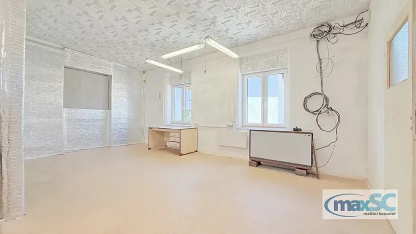 Pronájem skladu, Holice, Hradecká, 317 m2