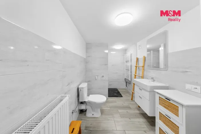 Prodej chalupy, Arnoltice, 168 m2