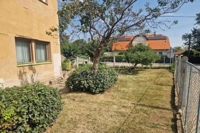 Prodej rodinného domu, Kněževes, Nová Čtvrť, 185 m2