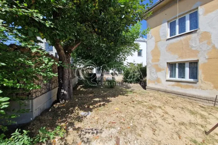 Prodej rodinného domu, Kněževes, Nová Čtvrť, 185 m2