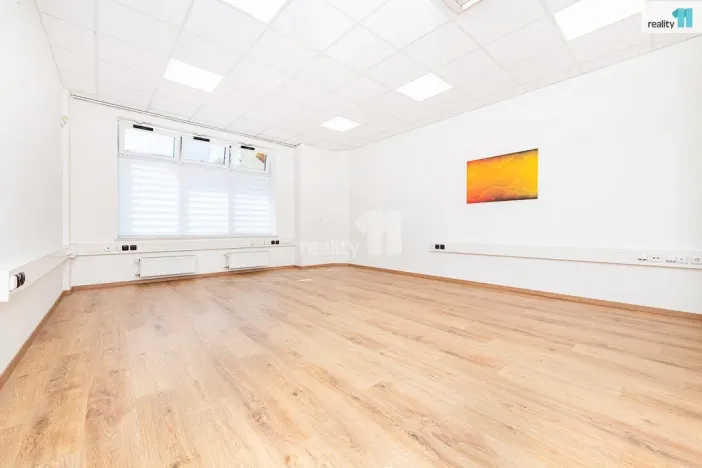 Pronájem kanceláře, Praha - Vršovice, Smolenská, 46 m2