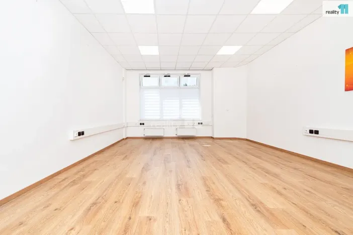 Pronájem kanceláře, Praha - Vršovice, Smolenská, 46 m2