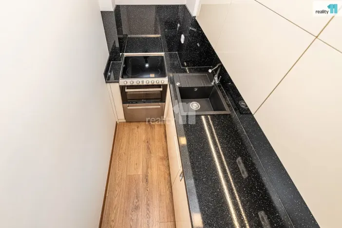 Pronájem kanceláře, Praha - Vršovice, Smolenská, 46 m2