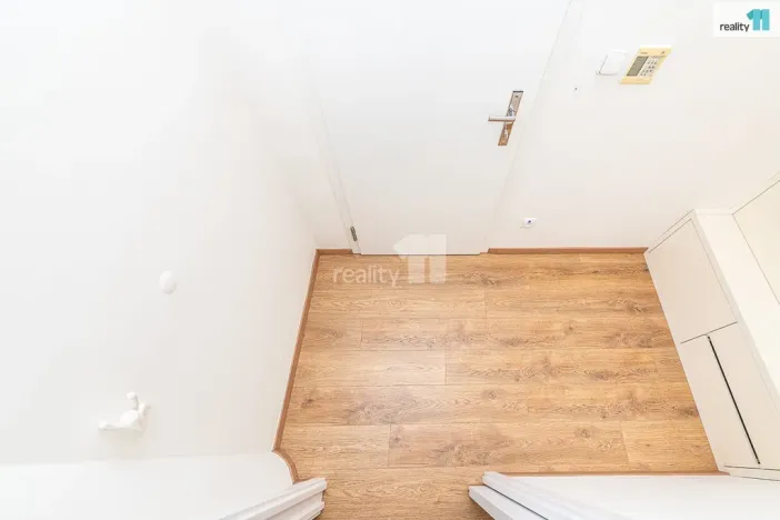 Pronájem kanceláře, Praha - Vršovice, Smolenská, 46 m2
