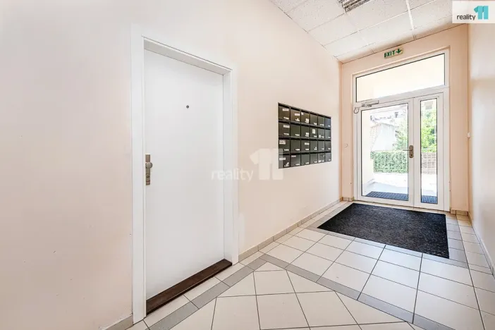 Pronájem kanceláře, Praha - Vršovice, Smolenská, 46 m2