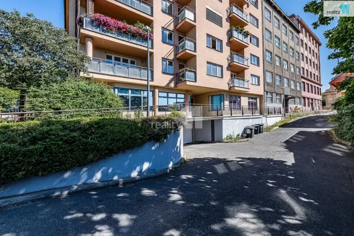 Pronájem kanceláře, Praha - Vršovice, Smolenská, 46 m2