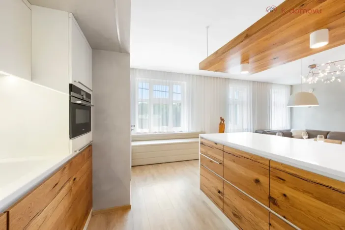 Pronájem bytu 2+kk, Uherské Hradiště, náměstí Míru, 90 m2