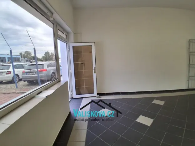 Pronájem výrobních prostor, Kroměříž, 80 m2