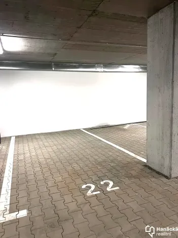 Pronájem garážového stání, Olomouc, Věry Pánkové, 12 m2