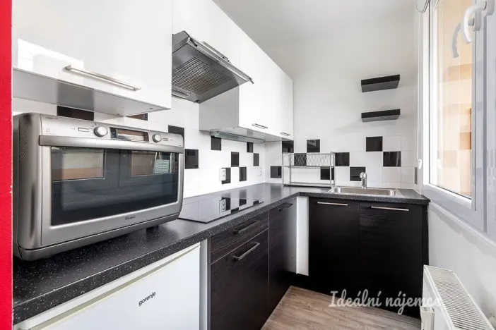 Pronájem bytu 1+kk, Praha - Krč, V Štíhlách, 34 m2