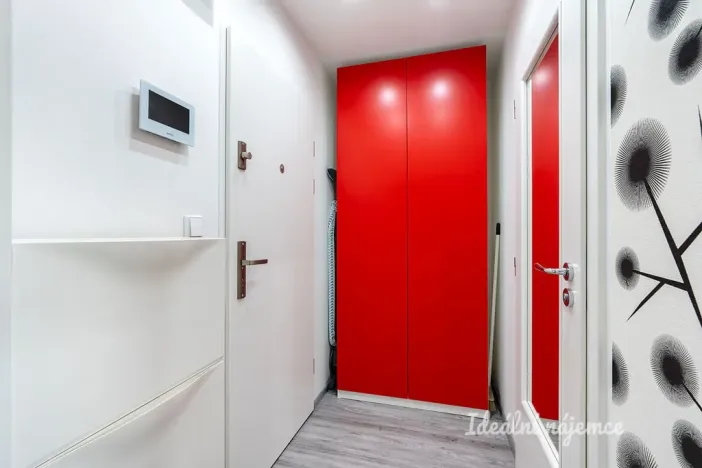 Pronájem bytu 1+kk, Praha - Krč, V Štíhlách, 34 m2
